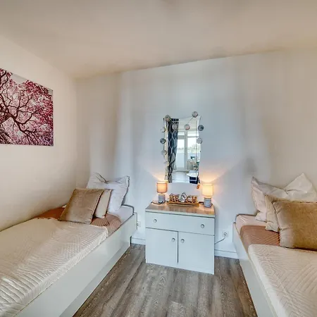 - Haus E, App 0e0308