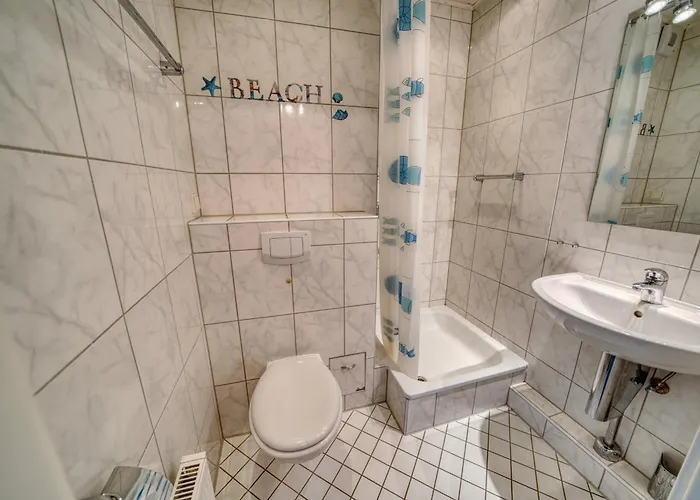 - Haus E, App 0e0308 *